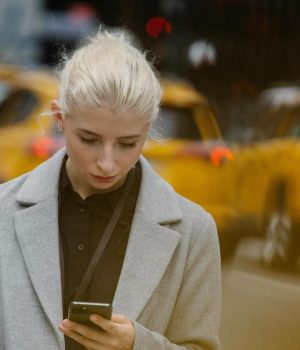 pexels-sora-shimazaki-5673506